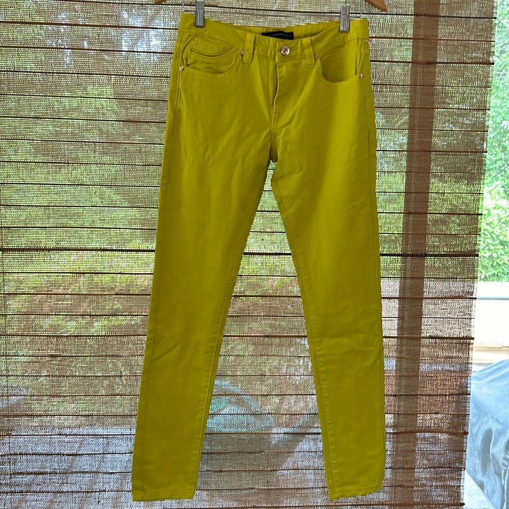 NWT Chaconia Dolls Jeans. Sm. Very diff Mustard Yellow. Straight leg. Waist 15”.